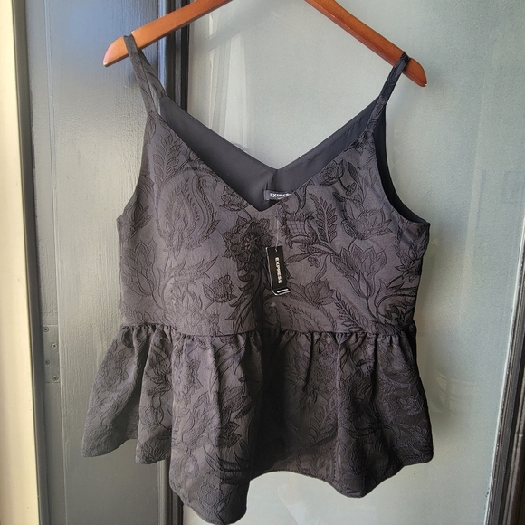 NEW W/TAG EXPRESS LACE JACQUARD PEPLUM BLOUSE SIZE M SLEEVELESS - Picture 1 of 9